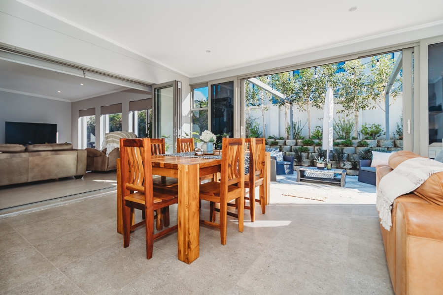 4 Bedroom Property for Sale in Kingswood Golf Estate Western Cape